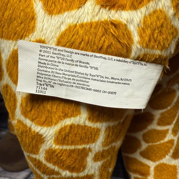 Toys R Us Geoffrey Giraffe 20" Large Standing Plush - 2011 Plush - Picture 12 of 16